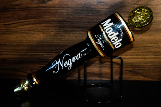 Modelo - Negra